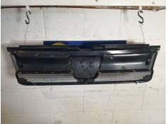 Recambio de rejilla delantera para peugeot boxer autobús (230p) 2.8 hdi referencia OEM IAM    2