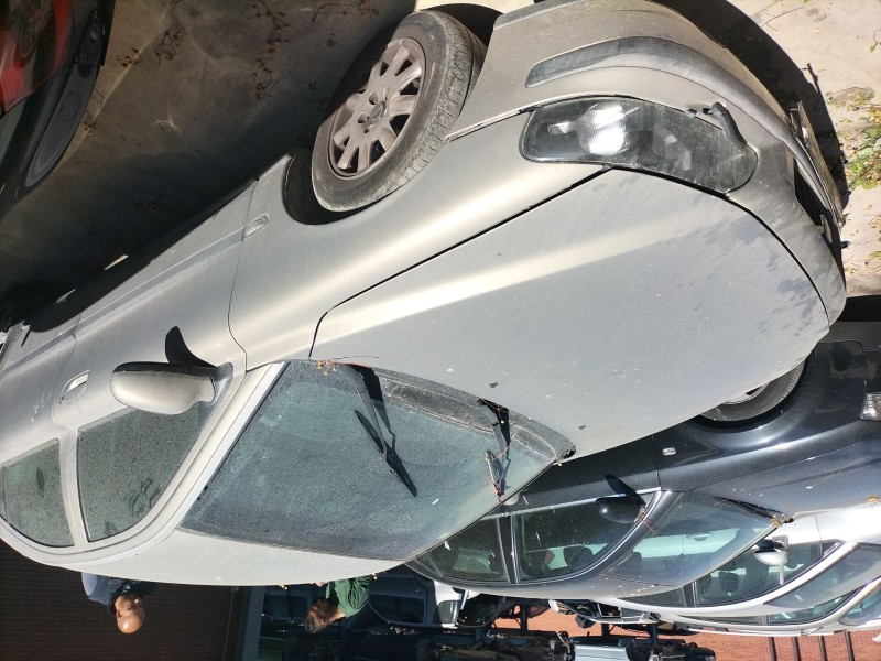 volvo s60 berlina del año 2002