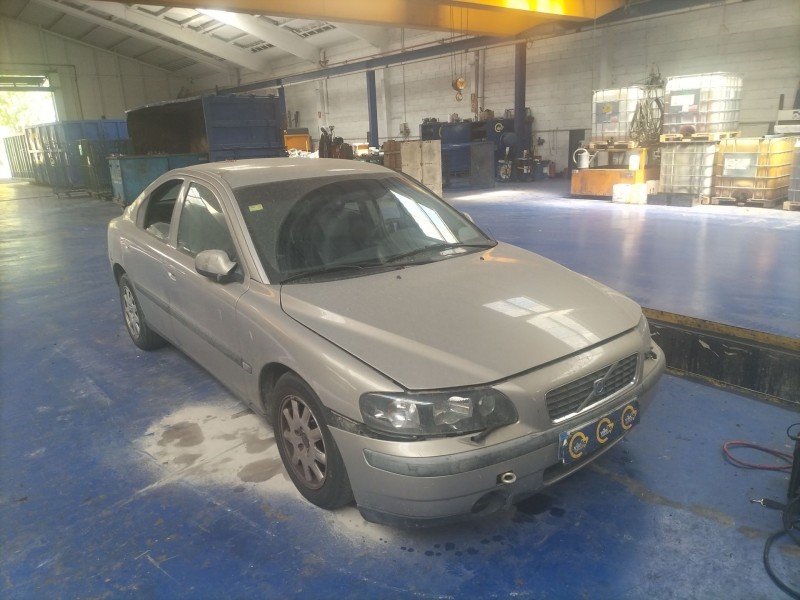 volvo s60 berlina del año 2002
