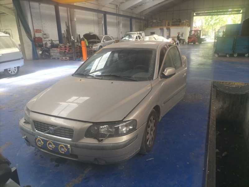 volvo s60 berlina del año 2002
