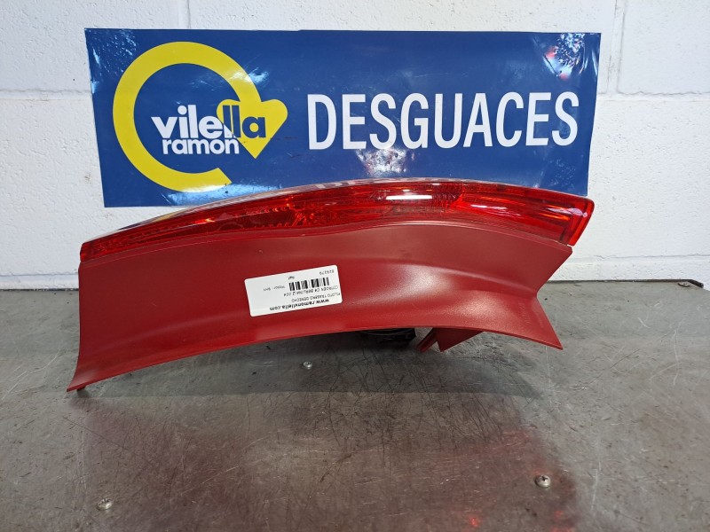 Recambio de piloto trasero derecho para citroen c4 berlina 1.6 16v hdi fap referencia OEM IAM   