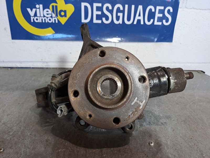 Recambio de mangueta delantera izquierda para citroen c4 berlina 1.6 16v hdi fap referencia OEM IAM   