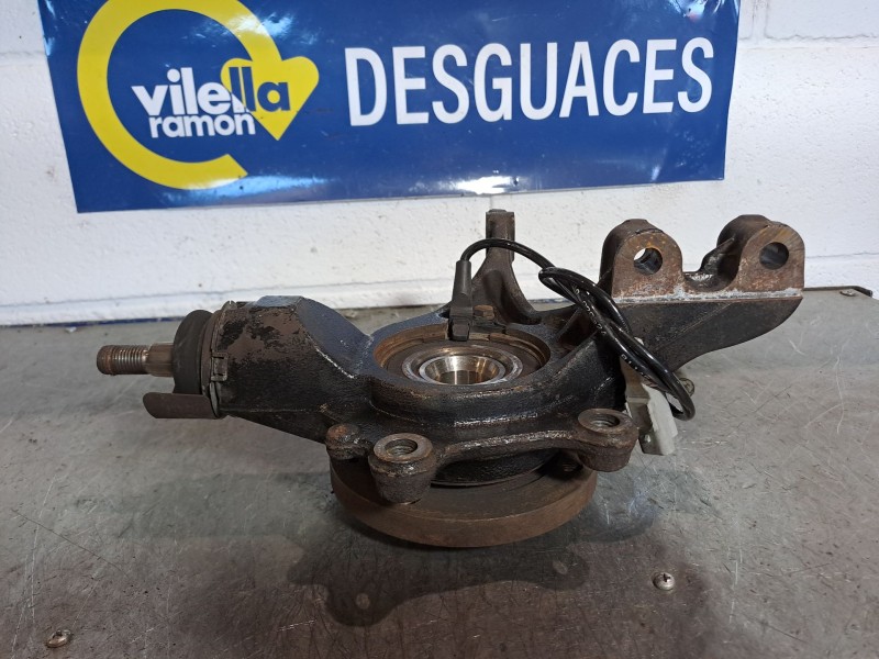 Recambio de mangueta delantera izquierda para citroen c4 berlina 1.6 16v hdi fap referencia OEM IAM   