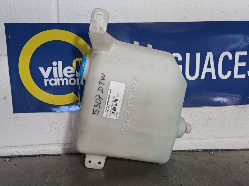 Recambio de deposito limpia para ssangyong rodius 330 mh td referencia OEM IAM    Recambio de deposito limpia para ssangyong rodius 330 mh td referencia OEM IAM