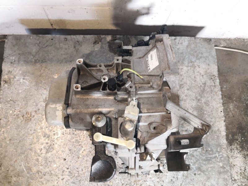 Recambio de caja cambios para citroen c3 1.4 audace referencia OEM IAM 20CQ13  