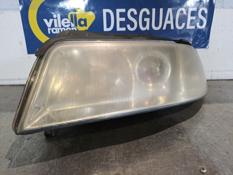Recambio de faro izquierdo para audi a4 berlina (b5) 1.8 t quattro (110kw) referencia OEM IAM    Recambio de faro izquierdo para audi a4 berlina (b5) 1.8 t quattro (110kw) referencia OEM IAM