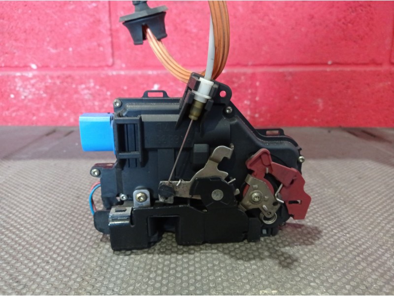 Recambio de cerradura puerta delantera derecha para audi a3 (8p) 2.0 tdi ambiente | 05.03 - 12.08 2.0 tdi ambiente | 05.03 - 12.