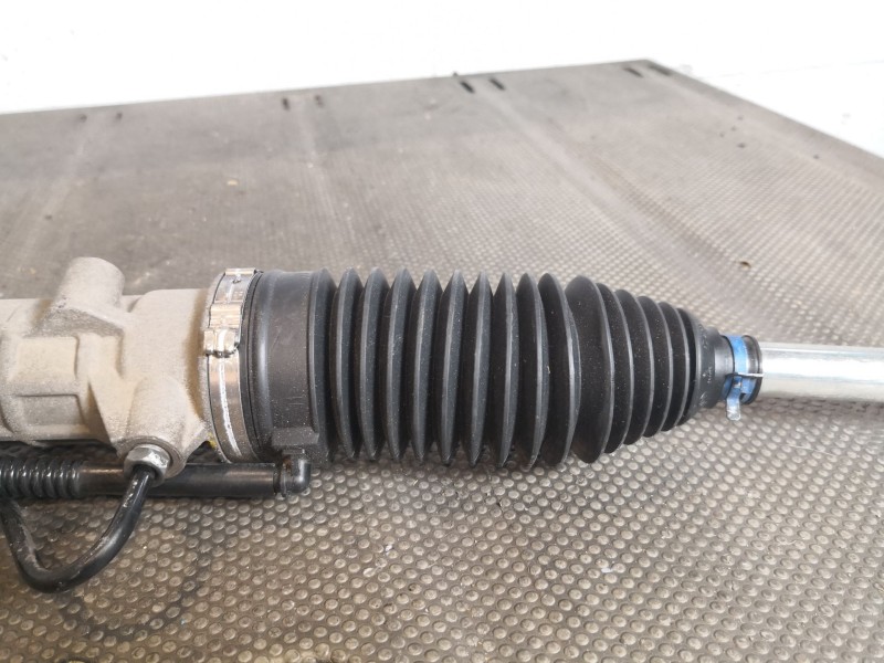 Recambio de caja direccion para citroen c4 berlina 1.6 16v hdi fap referencia OEM IAM 6820000084  