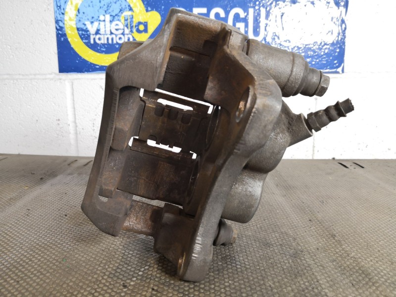 Recambio de pinza freno delantera izquierda para opel movano (2004 =>)  | ... movano (2004 =>)  | ... referencia OEM IAM    Recambio de pinza freno delantera izquierda para opel movano (2004 =>)  | ... movano (2004 =>)  | ... referencia OEM IAM