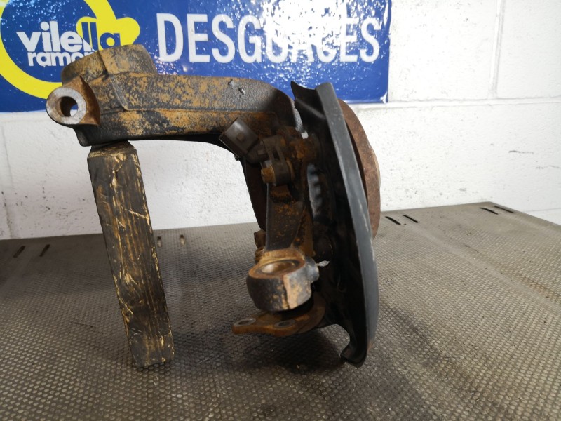 Recambio de mangueta delantera derecha para volkswagen golf iv berlina (1j1) 1.6 referencia OEM IAM   