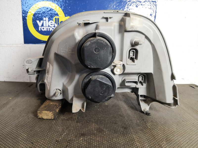 Recambio de faro derecho para opel movano (2004 =>)  | ... movano (2004 =>)  | ... referencia OEM IAM 8200163518E   Recambio de faro derecho para opel movano (2004 =>)  | ... movano (2004 =>)  | ... referencia OEM IAM 8200163518E