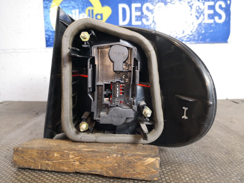 Recambio de piloto trasero izquierdo para renault megane classic rn 1.6e referencia OEM IAM    Recambio de piloto trasero izquierdo para renault megane classic rn 1.6e referencia OEM IAM