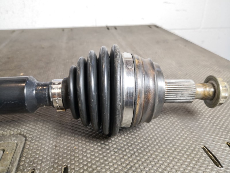 Recambio de transmision delantera derecha para volkswagen golf iv berlina (1j1) 1.6 referencia OEM IAM 1J0407272BL  