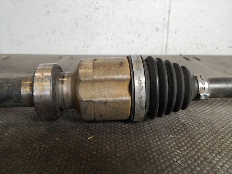 Recambio de transmision delantera derecha para renault clio iv business referencia OEM IAM    Recambio de transmision delantera derecha para renault clio iv business referencia OEM IAM