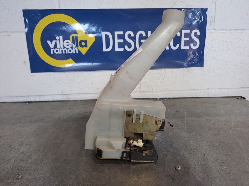 Recambio de cerradura puerta trasera derecha para renault megane classic rn 1.6e referencia OEM IAM    Recambio de cerradura puerta trasera derecha para renault megane classic rn 1.6e referencia OEM IAM