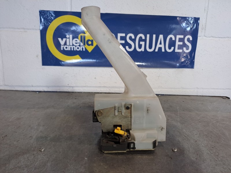 Recambio de cerradura puerta trasera izquierda para renault megane classic rn 1.6e referencia OEM IAM    Recambio de cerradura puerta trasera izquierda para renault megane classic rn 1.6e referencia OEM IAM