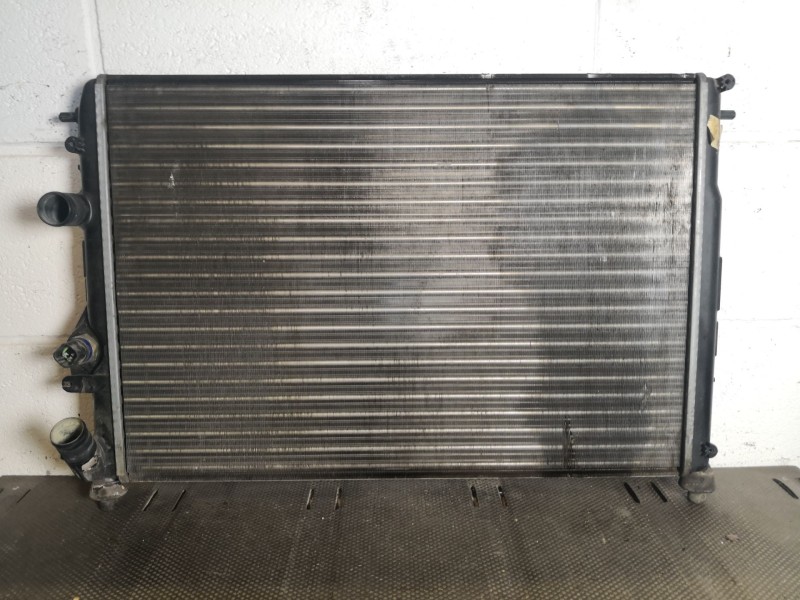 Recambio de radiador agua para renault megane classic rn 1.6e referencia OEM IAM    Recambio de radiador agua para renault megane classic rn 1.6e referencia OEM IAM