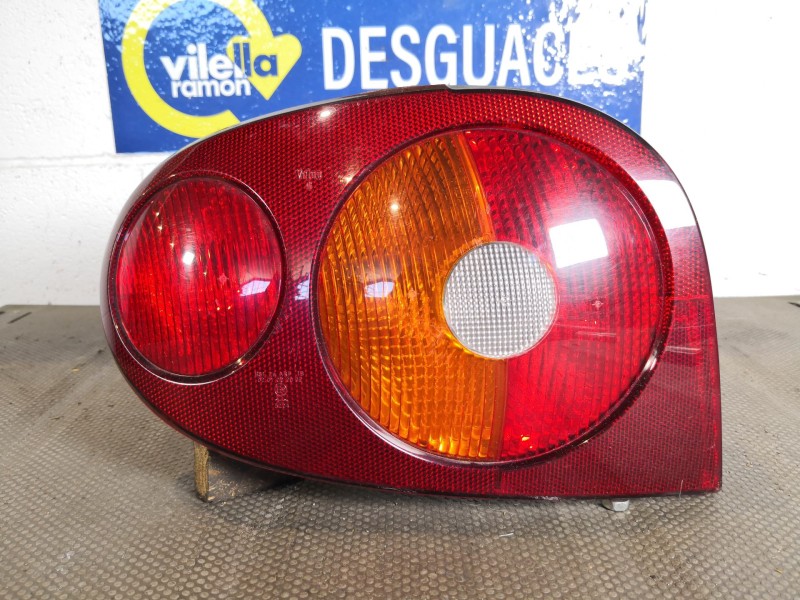 Recambio de piloto trasero izquierdo para renault megane coupe 1.6e referencia OEM IAM 7700428056  