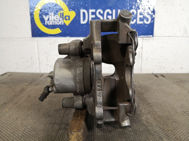 Recambio de pinza freno delantera izquierda para mazda 5 berl. (cr)  | 0.05 - ...  | 0.05 - ... referencia OEM IAM    Recambio de pinza freno delantera izquierda para mazda 5 berl. (cr)  | 0.05 - ...  | 0.05 - ... referencia OEM IAM