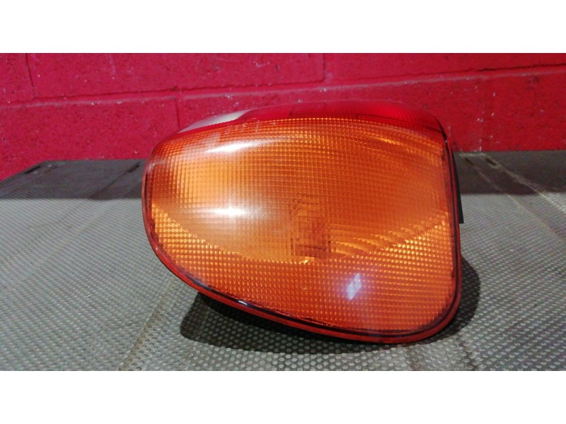 Recambio de piloto trasero derecho para volkswagen polo referencia OEM IAM   