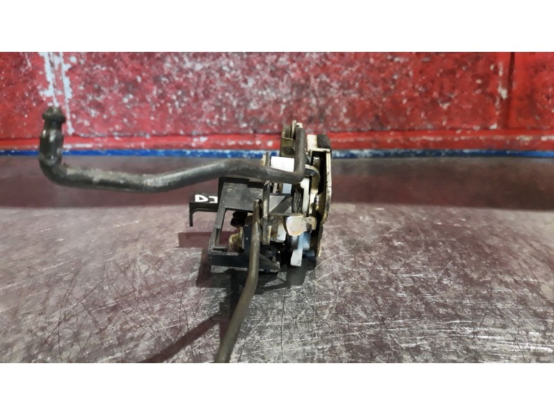 Recambio de cerra. puer. delantero izquierda para hyundai accent referencia OEM IAM    Recambio de cerra. puer. delantero izquierda para hyundai accent referencia OEM IAM