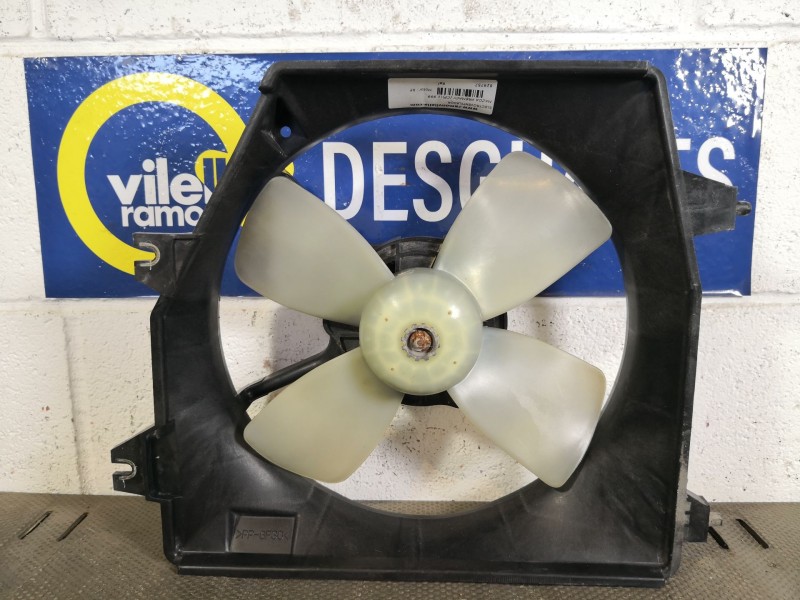 Recambio de electroventilador para mazda premacy (cp) 2.0 turbodiesel referencia OEM IAM    Recambio de electroventilador para mazda premacy (cp) 2.0 turbodiesel referencia OEM IAM