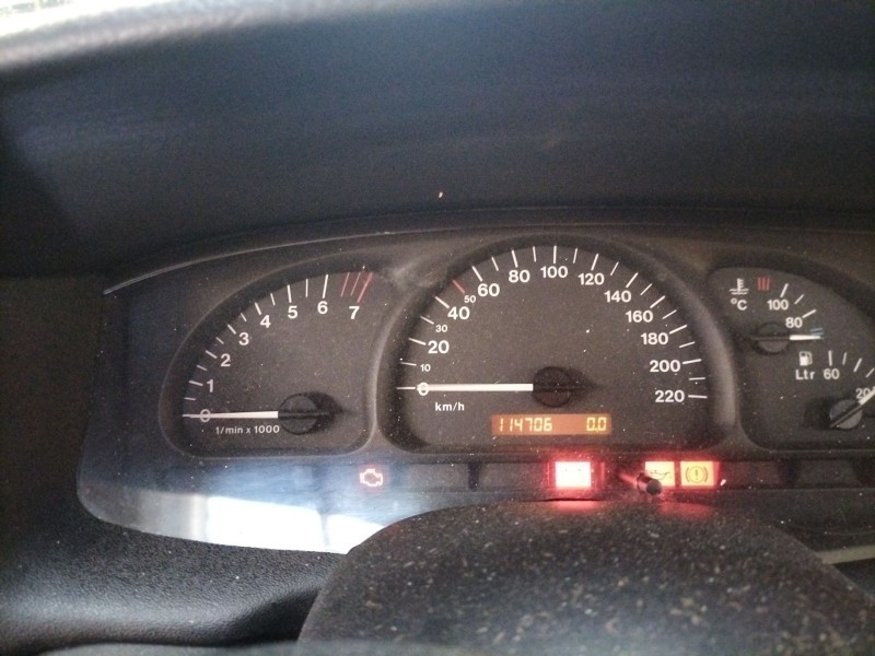 opel vectra b fastback (38_) del año 2000 opel vectra b fastback (38_) del año 2000