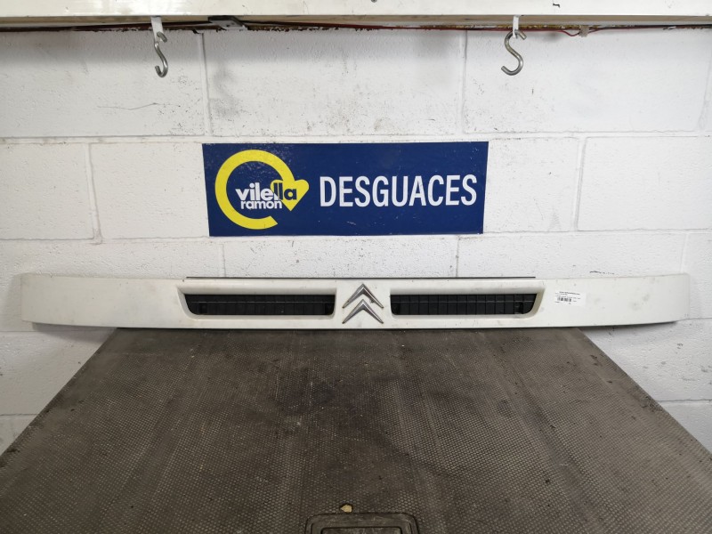 Recambio de rejilla delantera para citroen jumper 31c2.5d swb referencia OEM IAM   