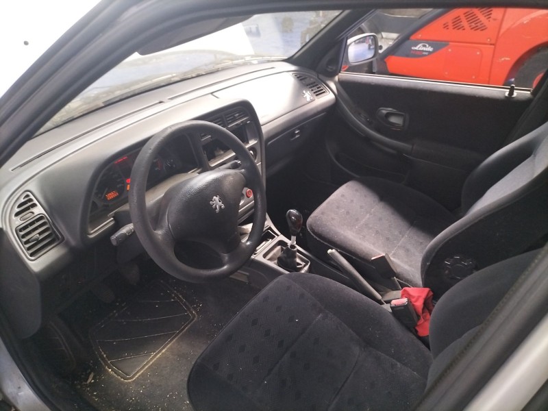 peugeot 306 (7b, n3, n5) del año 2001