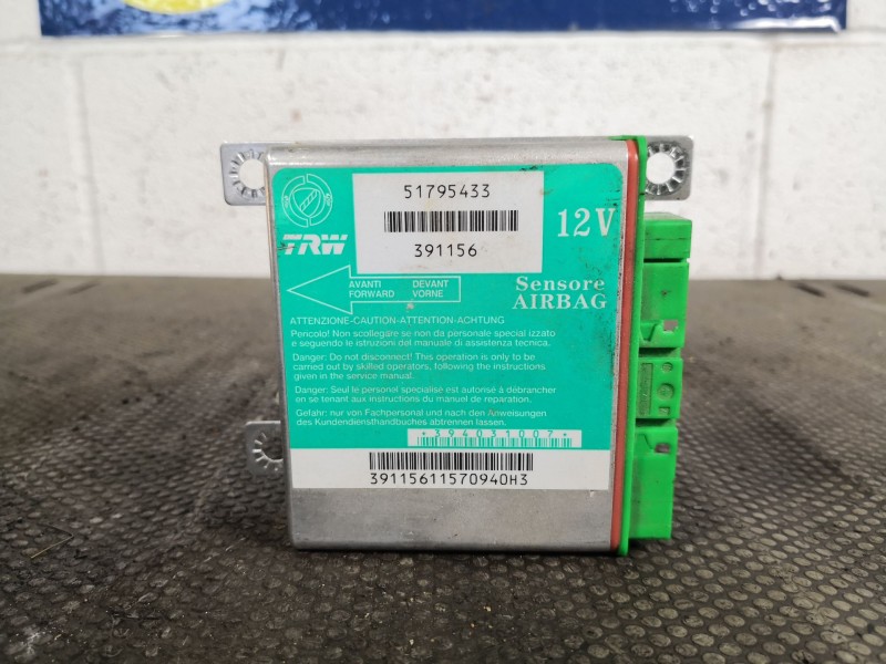 Recambio de centralita airbag para fiat punto 1.3 multijet 16v 90 dynamic referencia OEM IAM 51795433  