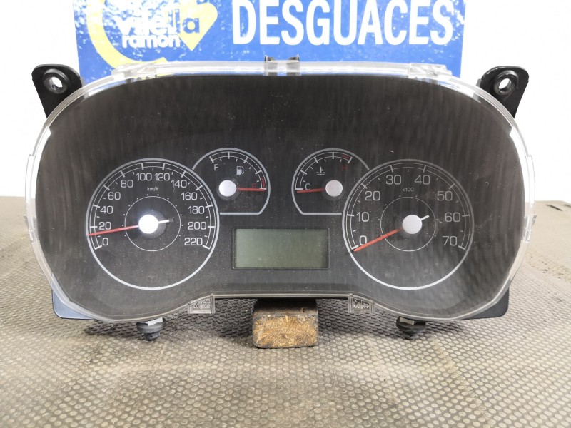 Recambio de cuadro instrumentos para fiat punto 1.3 multijet 16v 90 dynamic referencia OEM IAM 51803093 503001106009  Recambio de cuadro instrumentos para fiat punto 1.3 multijet 16v 90 dynamic referencia OEM IAM 51803093 503001106009