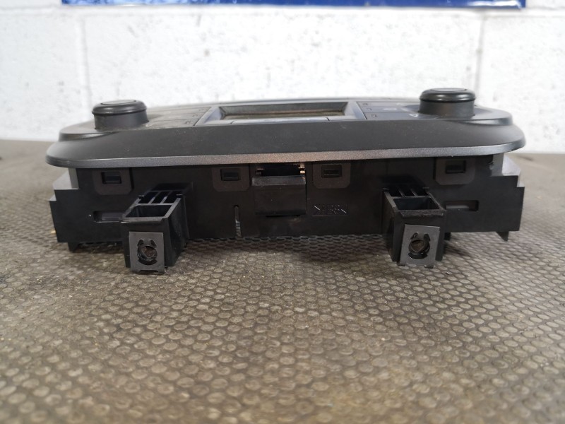 Recambio de mando climatizador para fiat punto 1.3 multijet 16v 90 dynamic referencia OEM IAM 735447949   Recambio de mando climatizador para fiat punto 1.3 multijet 16v 90 dynamic referencia OEM IAM 735447949