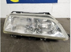 Recambio de faro derecho para citroen xantia berlina 2.0 hdi exclusive referencia OEM IAM 88205034D  