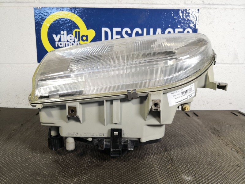 Recambio de faro izquierdo para renault r19 r19 chamade 1.4 tr 4v. referencia OEM IAM 7700815995A  