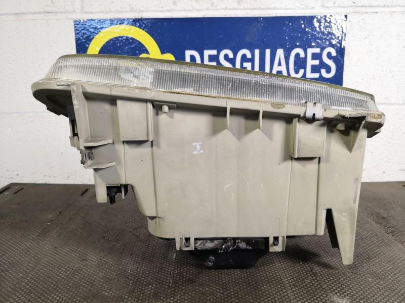 Recambio de faro izquierdo para renault r19 r19 chamade 1.4 tr 4v. referencia OEM IAM 7700815995A  