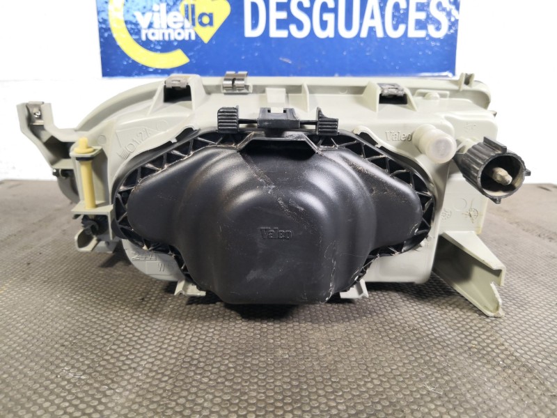 Recambio de faro derecho para renault r19 r19 chamade 1.4 tr 4v. referencia OEM IAM   