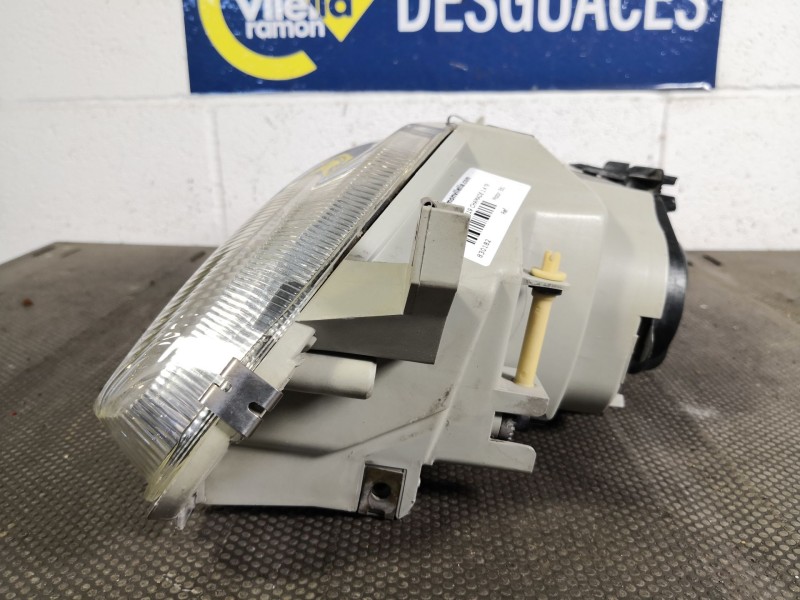 Recambio de faro derecho para renault r19 r19 chamade 1.4 tr 4v. referencia OEM IAM   