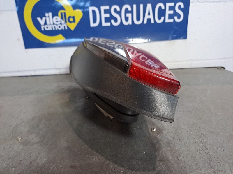 Recambio de piloto trasero derecho para peugeot 306 (7b, n3, n5) 1.9 d referencia OEM IAM    Recambio de piloto trasero derecho para peugeot 306 (7b, n3, n5) 1.9 d referencia OEM IAM