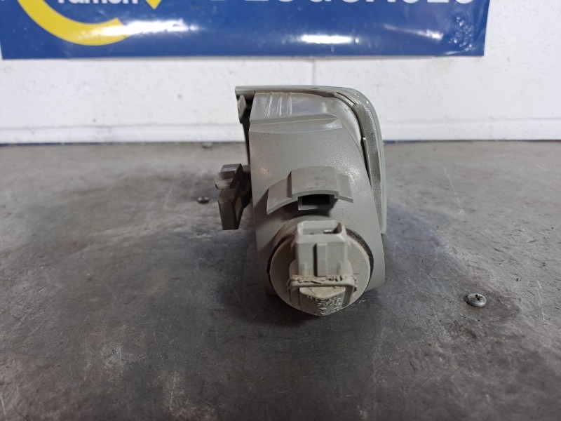 Recambio de piloto delantero derecho para citroen xantia berlina 2.0 hdi exclusive referencia OEM IAM   