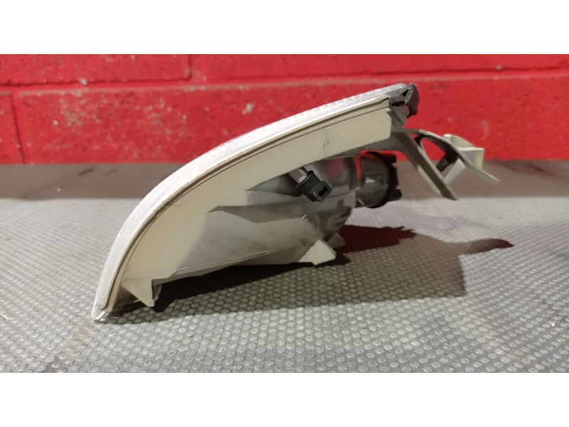 Recambio de piloto delantero izquierdo para mercedes clase c (w202) berlina 180 (202.018) referencia OEM IAM    Recambio de piloto delantero izquierdo para mercedes clase c (w202) berlina 180 (202.018) referencia OEM IAM