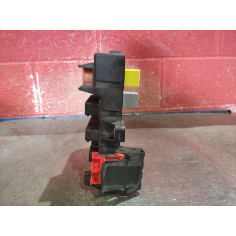 Recambio de caja reles fusibles para opel vectra c berlina comfort | 02.02 - 12.05 comfort | 02.02 - 12.05 referencia OEM IAM 13