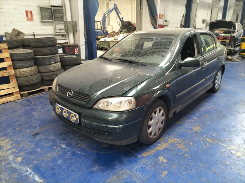 opel astra g berlina del año 1998