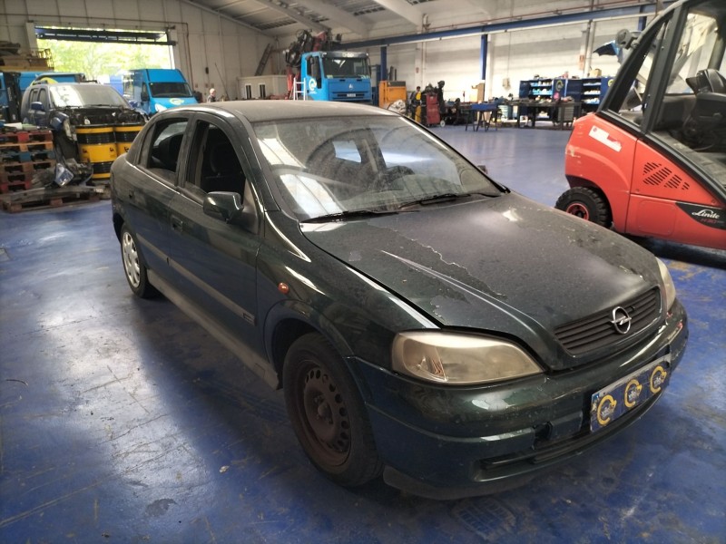 opel astra g berlina del año 1998