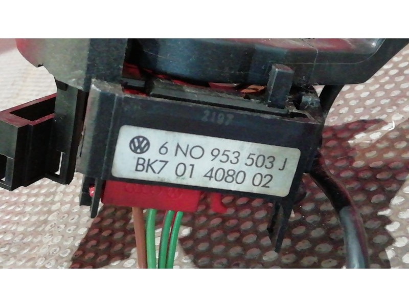 Recambio de mando limpia para volkswagen polo referencia OEM IAM   