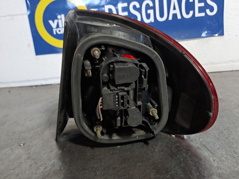 Recambio de piloto trasero izquierdo para renault megane i classic (la0) 1.9 dt alize referencia OEM IAM   