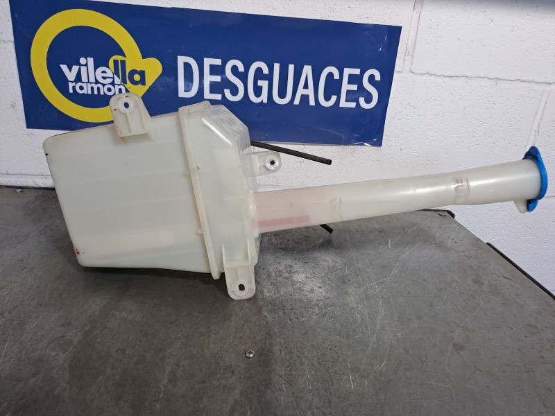 Recambio de deposito limpia para kia carens 2.0 crdi ex monovolumen referencia OEM IAM   