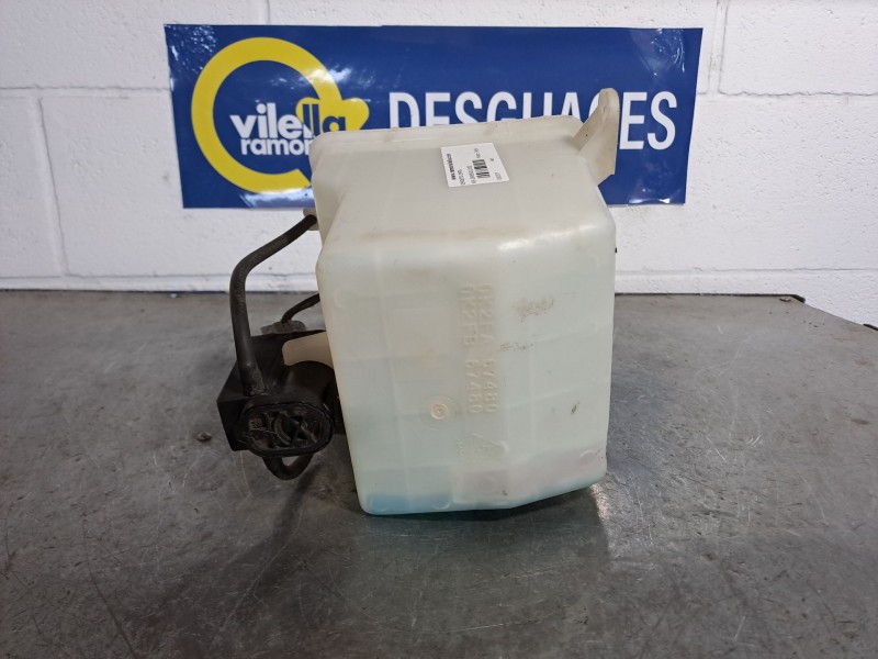 Recambio de deposito limpia para kia carens 2.0 crdi ex monovolumen referencia OEM IAM   