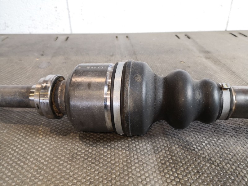 Recambio de transmision delantera derecha para peugeot 306 (7b, n3, n5) 1.9 d referencia OEM IAM    Recambio de transmision delantera derecha para peugeot 306 (7b, n3, n5) 1.9 d referencia OEM IAM