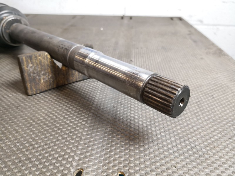 Recambio de transmision delantera derecha para peugeot 306 (7b, n3, n5) 1.9 d referencia OEM IAM    Recambio de transmision delantera derecha para peugeot 306 (7b, n3, n5) 1.9 d referencia OEM IAM