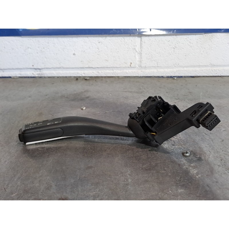 Recambio de mando intermitentes para volkswagen golf v berlina (1k1) 2.0 tdi | 0.03 - 0.08 2.0 tdi | 0.03 - 0.08 referencia OEM 